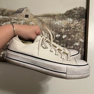 Platform White Low-Top Converse Chuck Taylor All Star